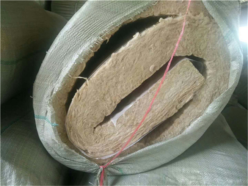 A巖棉卷氈包裝出貨照片